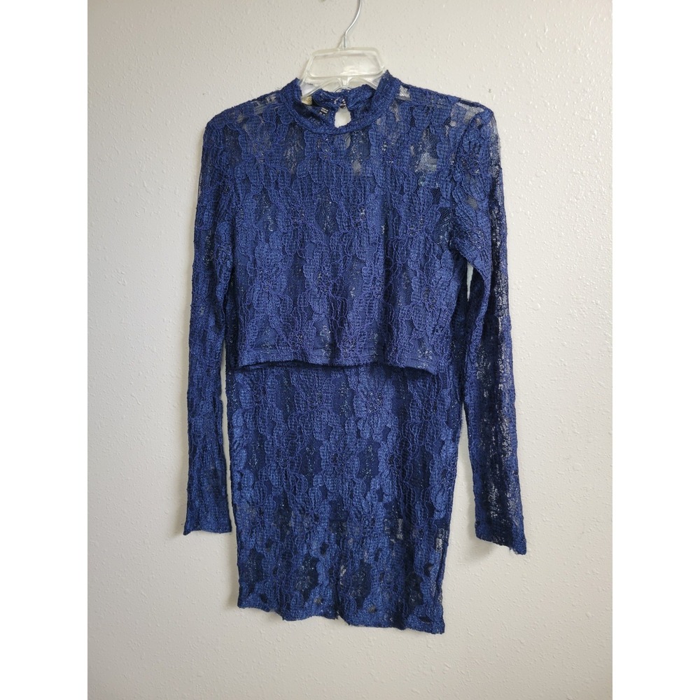 Kardashian Kollection Lace Skirt Set Fitted Long Sleeve Top Skirt Rear Slit Sz M